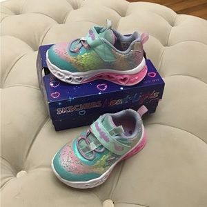 Girls Sketchers Light Up Sneakers Size 6